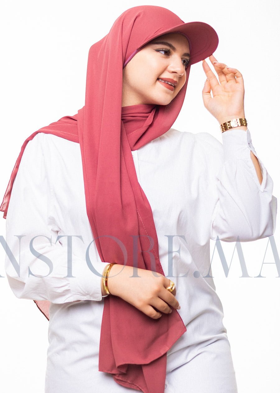شال كريب حريري مع قبعة وردي برجوندي
