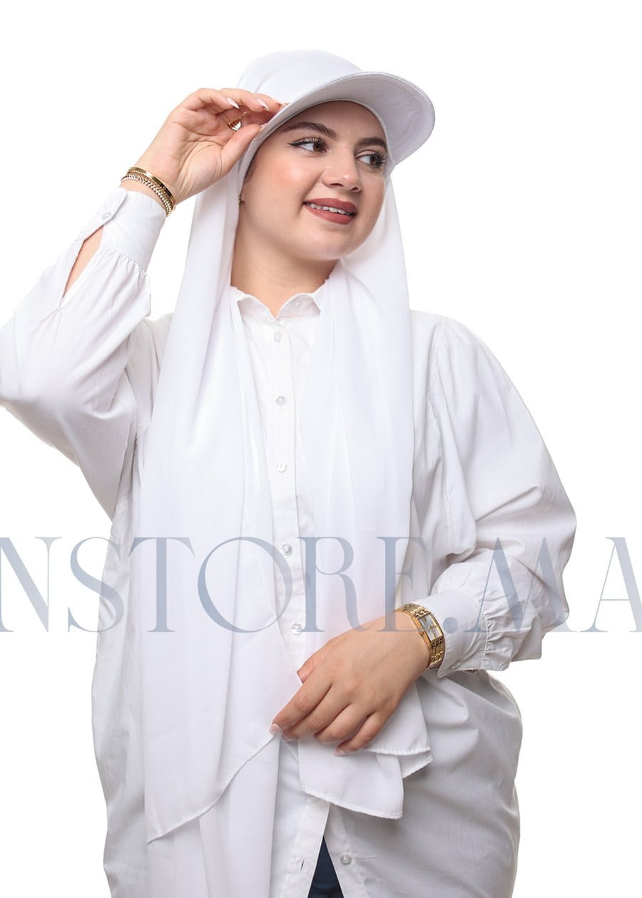 شال كريب حريري مع قبعة أبيض