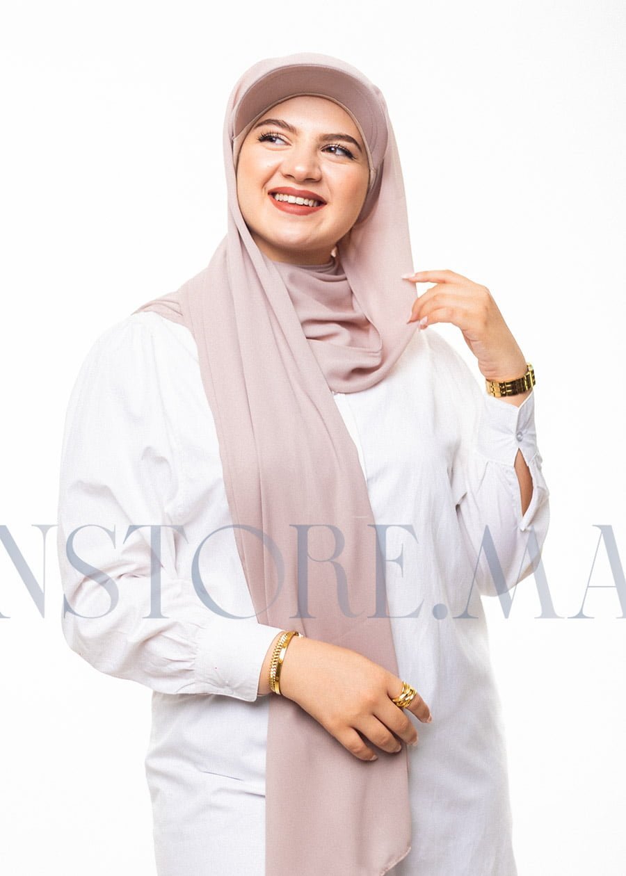 شال كريب حريري مع قبعة بيج رمادي