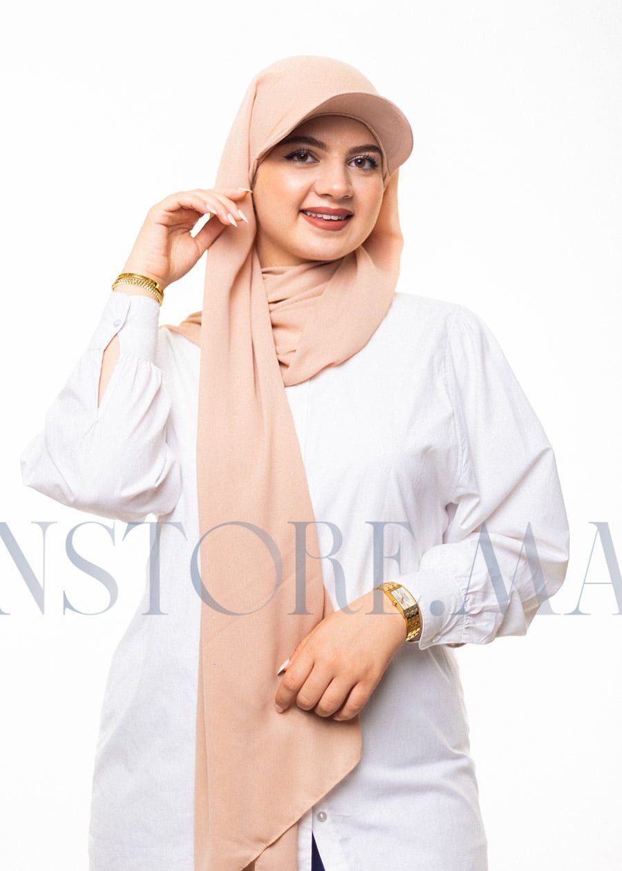 شال كريب حريري مع قبعة بيج