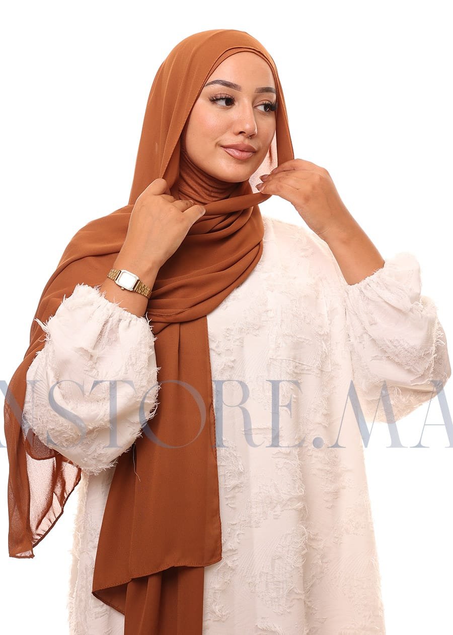 شال كريب حريري بالبوني "النينجا" - بني كراميل غامق -