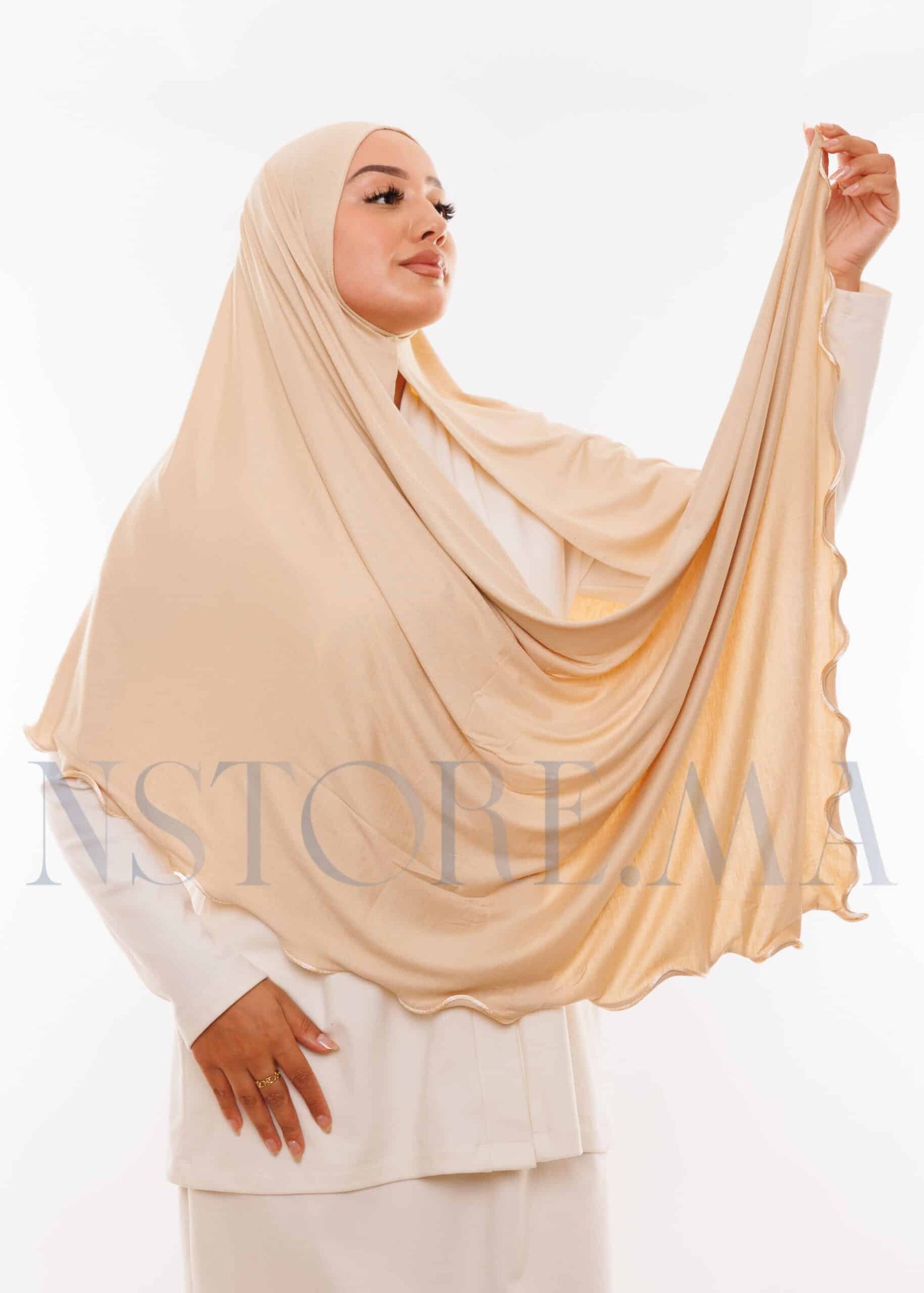 شال ليكرا مموج بيج