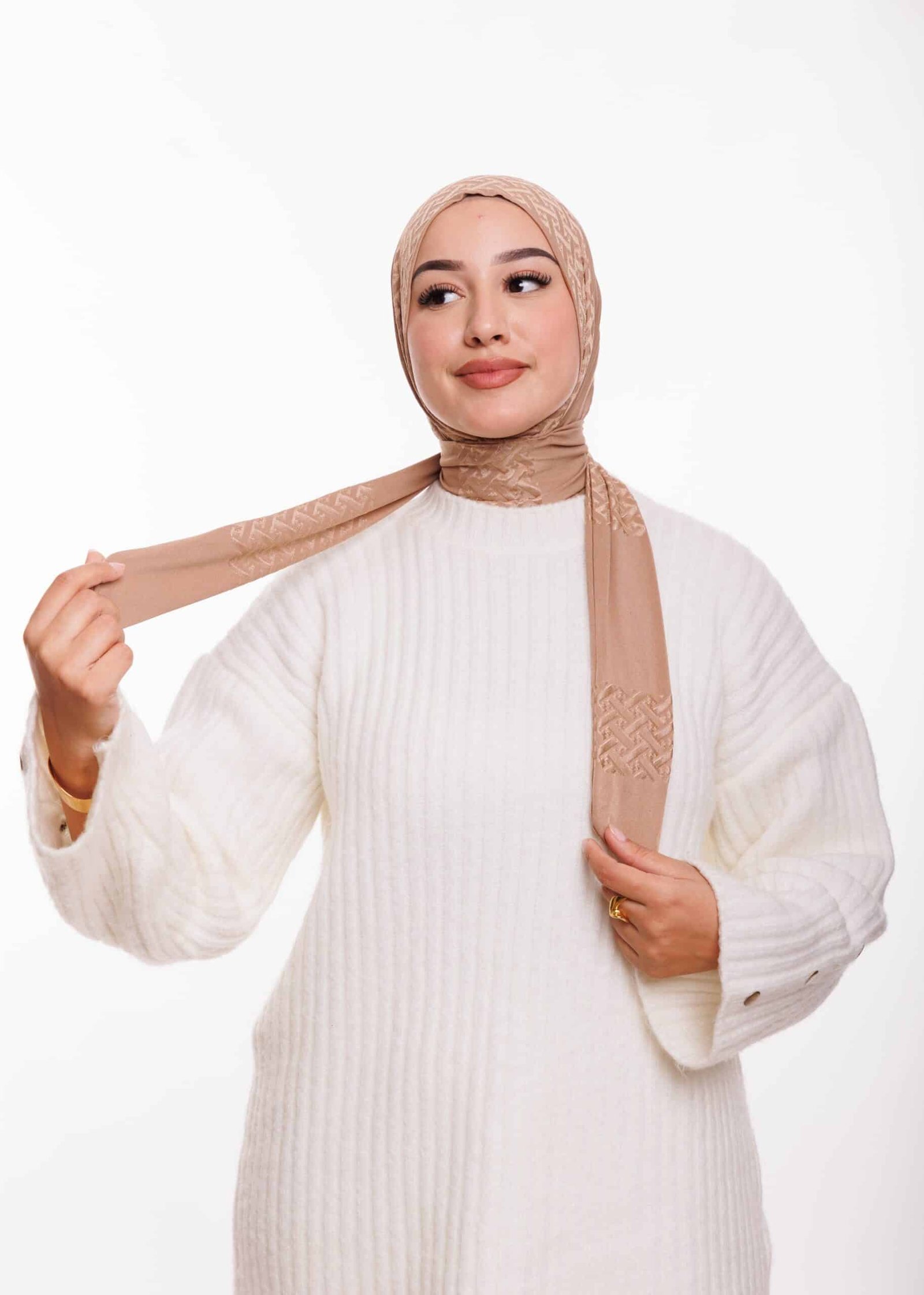 طبقية خليجية - بني -