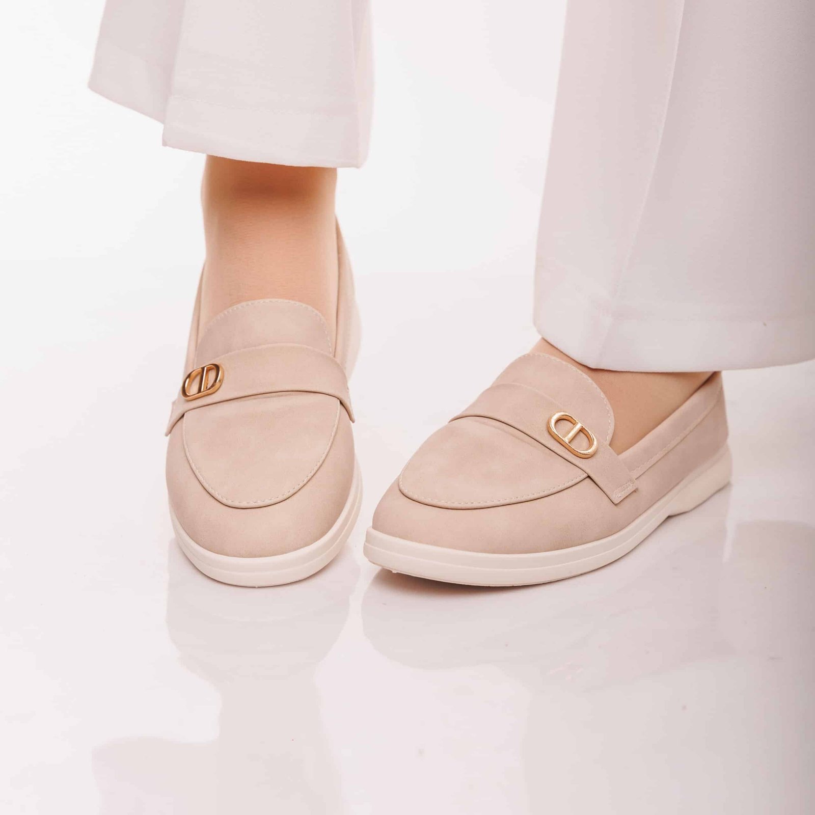 حذاء كلاسيكي أنيق