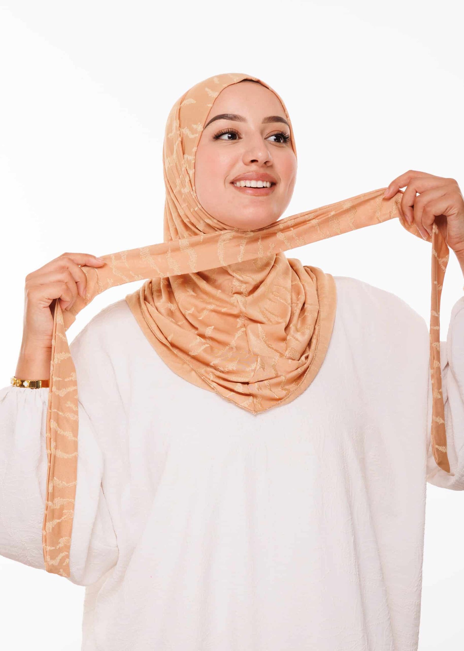 طبقية فخمة - نحاسي