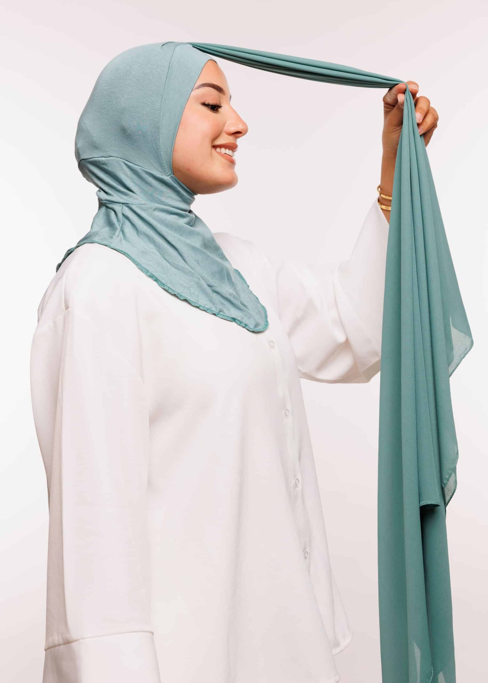 شال كريب حريري بالبوني "النينجا" - أخضر مائي -