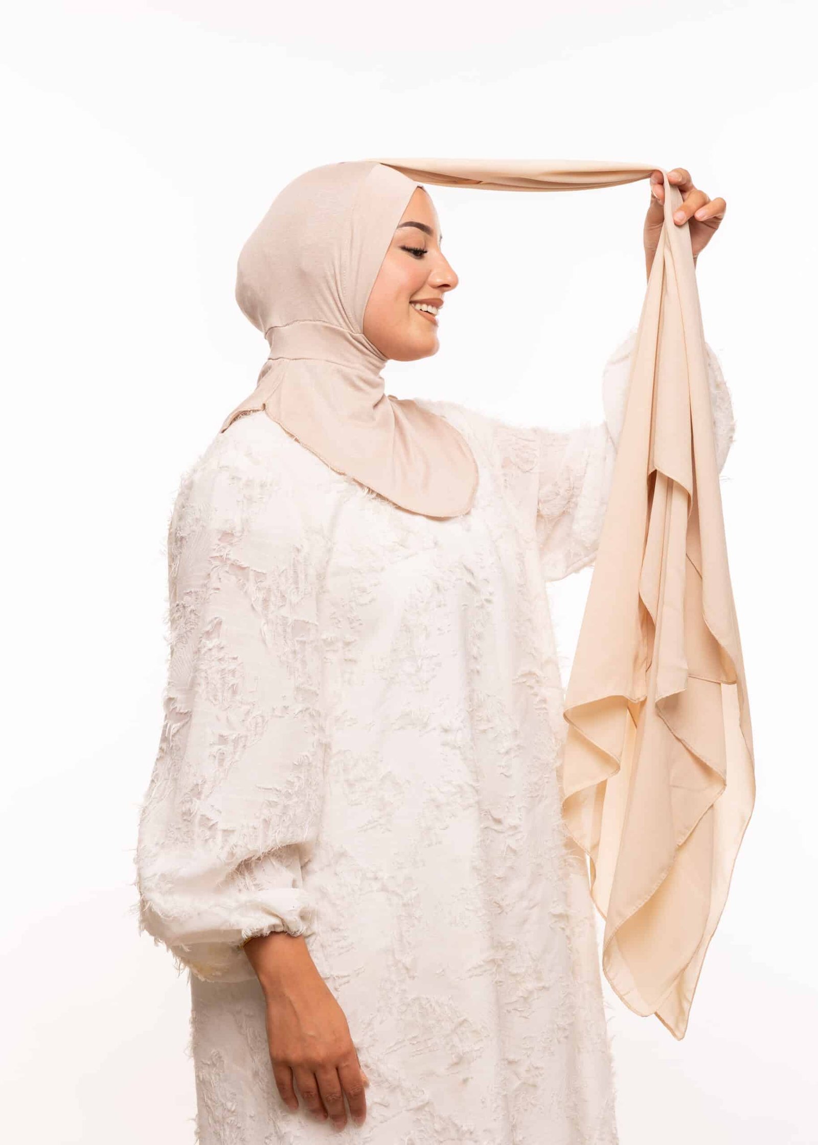 شال كريب حريري بالبوني " النينجا " - بيج فاتح